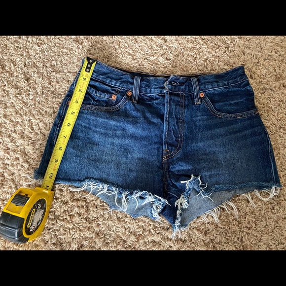 Levi shorts 501 waist 27 - Picture 3 of 7